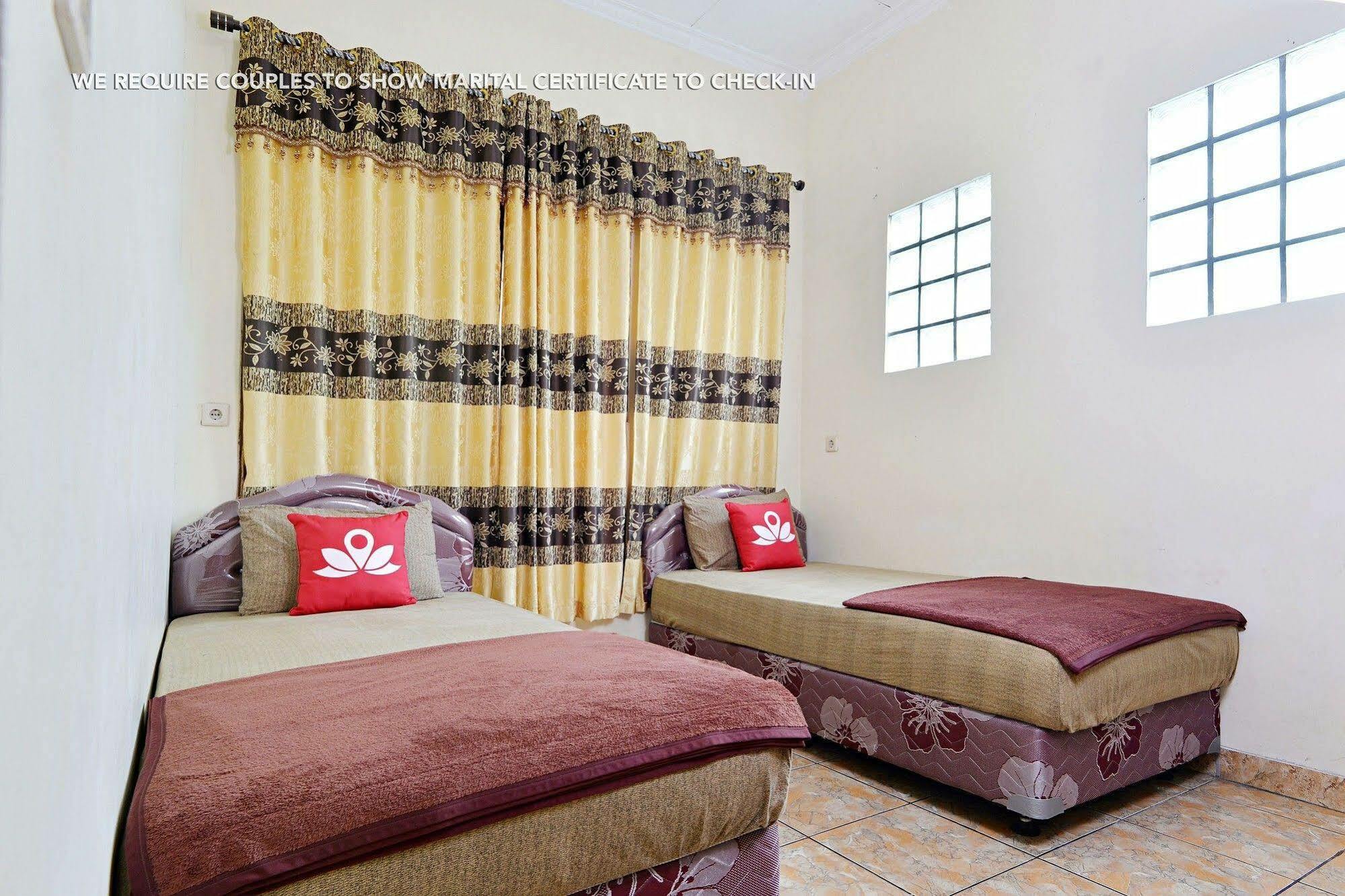 Zen Rooms Antapani Syariah Bandung Luaran gambar
